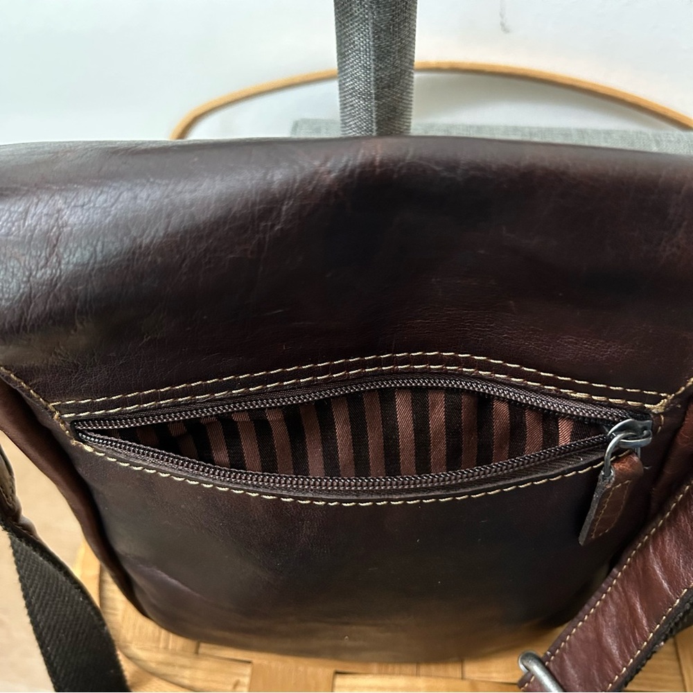 JACK GEORGES, Voyager Collection, Horseshoe Brown Buffalo Leather - Picture 12 of 16